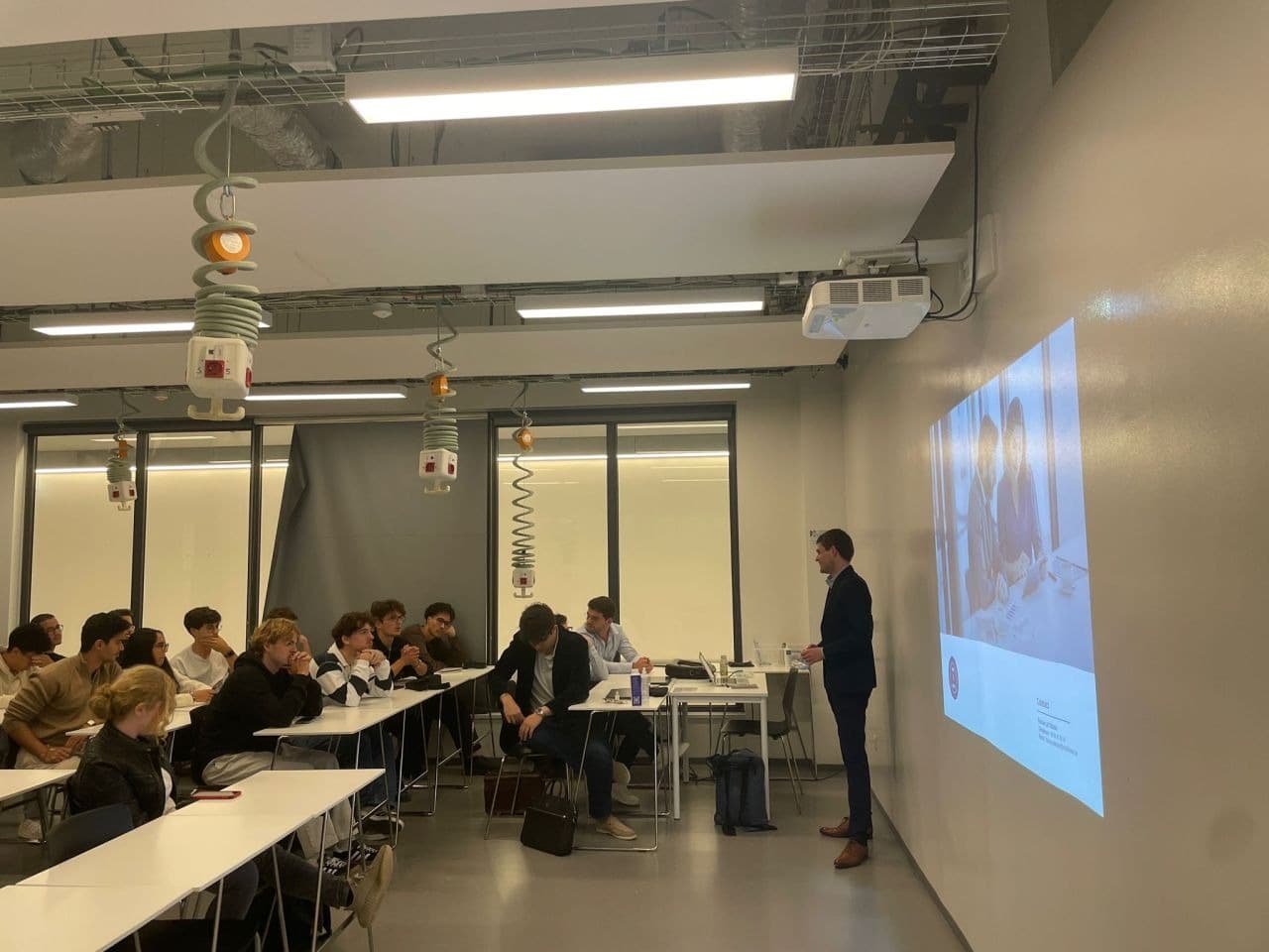 Deborah Benant (Selescope) partage son regard sur les processus de recrutement en banque d'affaires et capital-investissement.